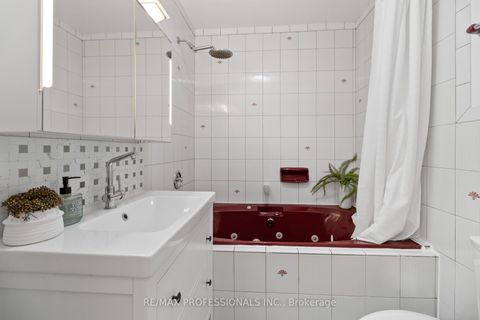 Photo 15 at 82 Fifth Street, New Toronto, Toronto