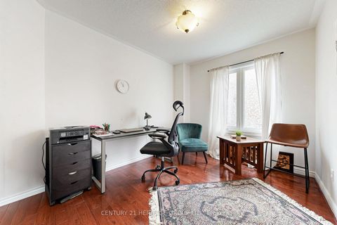 Photo 20 at 98 Charing Crescent, Aurora Highlands, Aurora