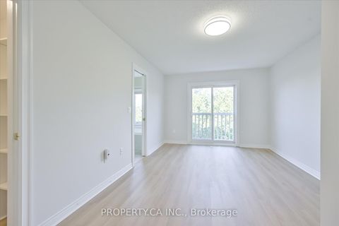 Photo 19 at 46 - 1051 On Bogart Circle, College Manor, Newmarket