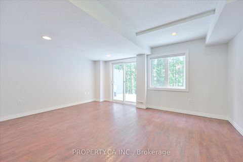Photo 27 at 46 - 1051 On Bogart Circle, College Manor, Newmarket