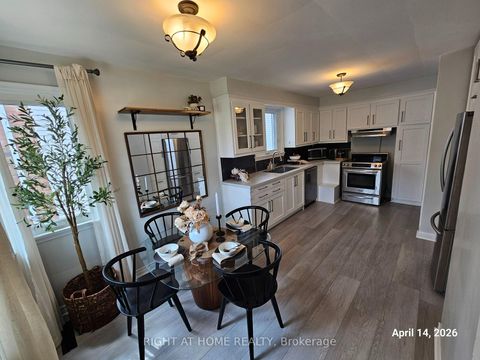 Photo 3 at 32 Muir Drive, Scarborough Village, Toronto