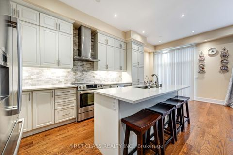 Photo 13 at 4 Allerton Road, Patterson, Vaughan