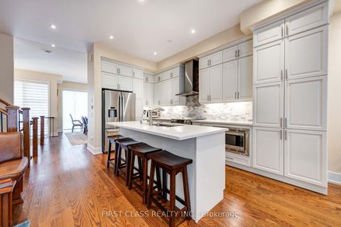 Photo 15 at 4 Allerton Road, Patterson, Vaughan