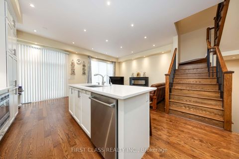 Photo 22 at 4 Allerton Road, Patterson, Vaughan