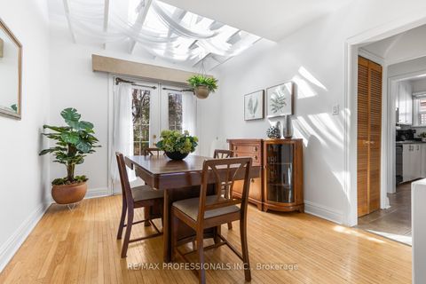 Photo 7 at 11 Mitcham Drive, Alderwood, Toronto