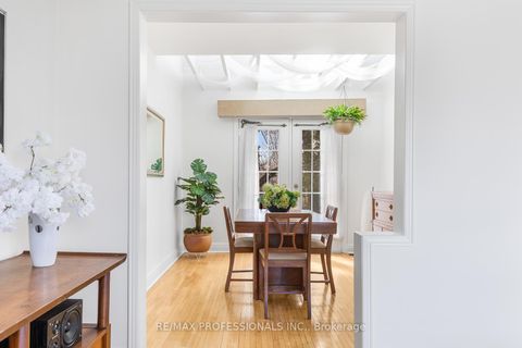 Photo 8 at 11 Mitcham Drive, Alderwood, Toronto