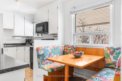 Photo 13 at 11 Mitcham Drive, Alderwood, Toronto