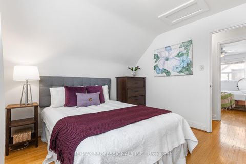 Photo 20 at 11 Mitcham Drive, Alderwood, Toronto