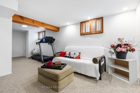 Photo 25 at 11 Mitcham Drive, Alderwood, Toronto