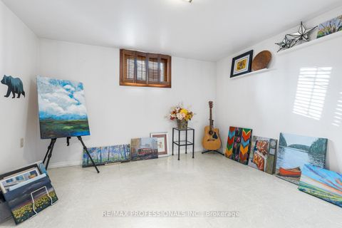 Photo 27 at 11 Mitcham Drive, Alderwood, Toronto