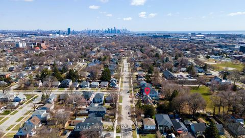 Photo 45 at 11 Mitcham Drive, Alderwood, Toronto