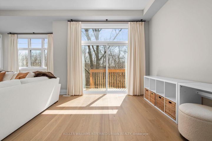 Photo 9 at 1318 Courtleigh Trail, JM Joshua Meadows, Oakville