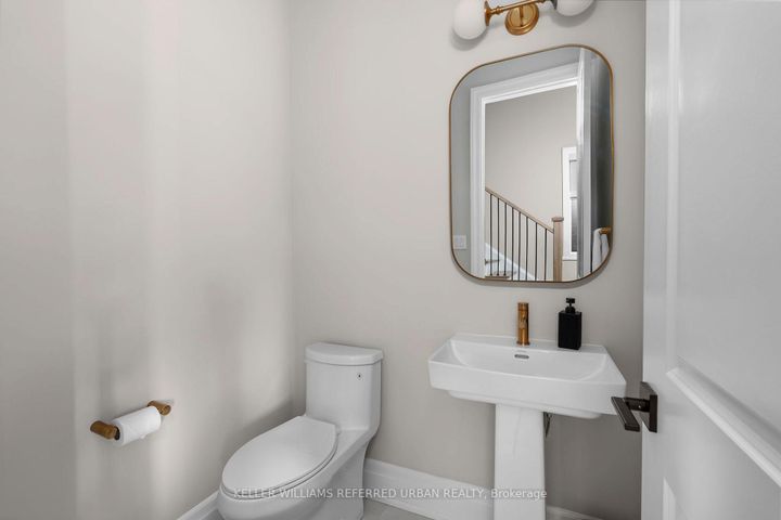 Photo 12 at 1318 Courtleigh Trail, JM Joshua Meadows, Oakville