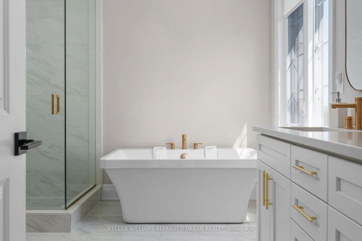 Photo 18 at 1318 Courtleigh Trail, JM Joshua Meadows, Oakville