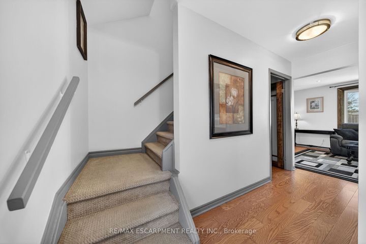 Photo 5 at 211 Birchcliffe Crescent, Berrisfield, Hamilton