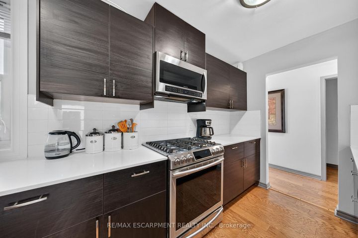 Photo 13 at 211 Birchcliffe Crescent, Berrisfield, Hamilton