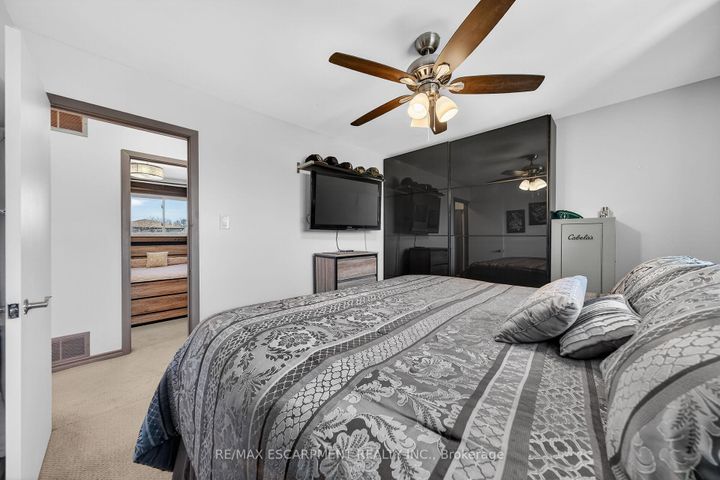 Photo 25 at 211 Birchcliffe Crescent, Berrisfield, Hamilton