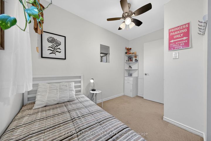 Photo 30 at 211 Birchcliffe Crescent, Berrisfield, Hamilton