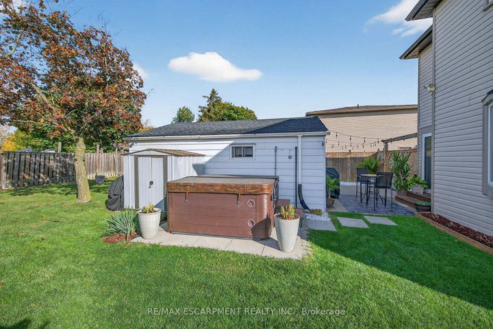 Photo 43 at 211 Birchcliffe Crescent, Berrisfield, Hamilton