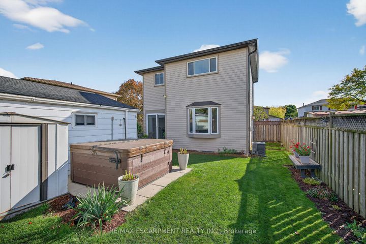 Photo 47 at 211 Birchcliffe Crescent, Berrisfield, Hamilton