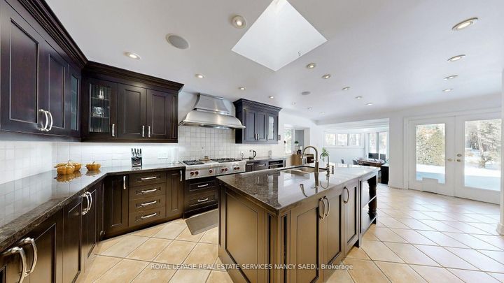 Photo 7 at 62 Wimpole Drive, Windfields, Toronto