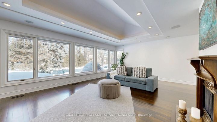 Photo 14 at 62 Wimpole Drive, Windfields, Toronto