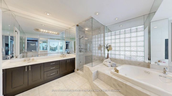 Photo 24 at 62 Wimpole Drive, Windfields, Toronto