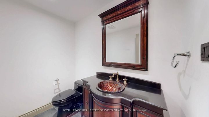 Photo 40 at 62 Wimpole Drive, Windfields, Toronto