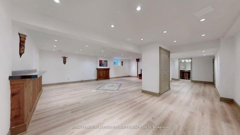 Photo 39 at 62 Wimpole Drive, Windfields, Toronto