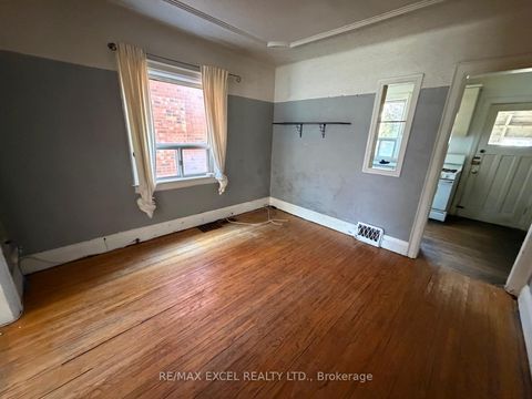 Photo 2 at 74 Banff Road, Mount Pleasant East, Toronto