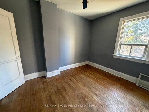 Photo 7 at 74 Banff Road, Mount Pleasant East, Toronto