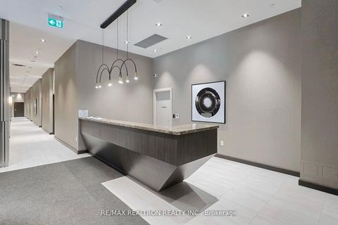 Photo 5 at 717 - 60 Honeycrisp Crescent, Vaughan Corporate Centre, Vaughan