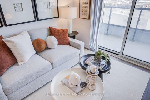 Photo 18 at 717 - 60 Honeycrisp Crescent, Vaughan Corporate Centre, Vaughan