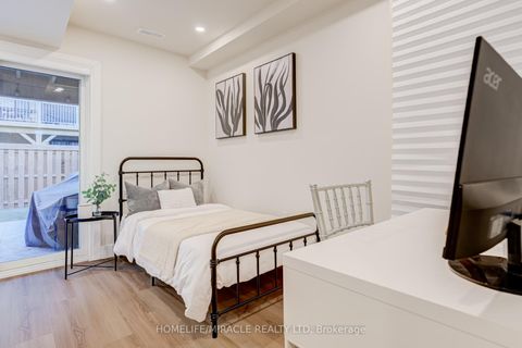 Photo 7 at 6 Pumpkin Corner Crescent, Rural Barrie Southeast, Barrie