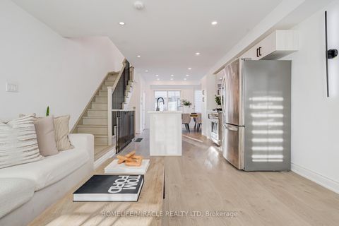 Photo 21 at 6 Pumpkin Corner Crescent, Rural Barrie Southeast, Barrie