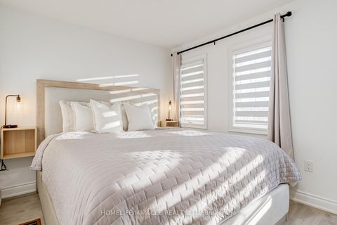 Photo 30 at 6 Pumpkin Corner Crescent, Rural Barrie Southeast, Barrie