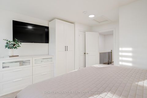 Photo 32 at 6 Pumpkin Corner Crescent, Rural Barrie Southeast, Barrie