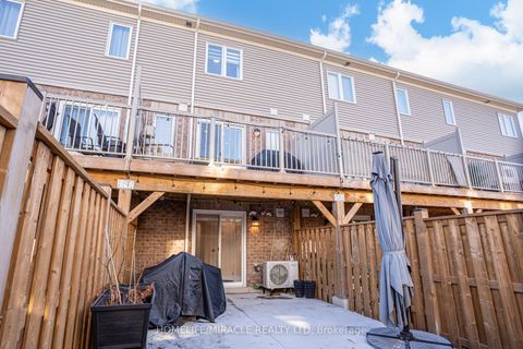 Photo 41 at 6 Pumpkin Corner Crescent, Rural Barrie Southeast, Barrie