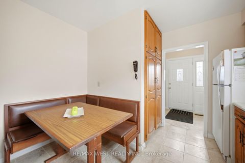 Photo 13 at 24 Beran Drive, Woburn, Toronto