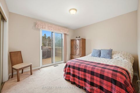 Photo 14 at 24 Beran Drive, Woburn, Toronto