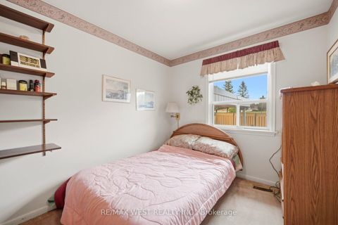 Photo 16 at 24 Beran Drive, Woburn, Toronto