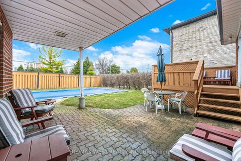 Photo 33 at 24 Beran Drive, Woburn, Toronto