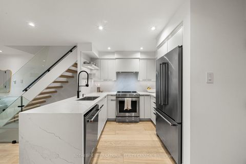 Photo 11 at A4 - 142 Pears Avenue, Annex, Toronto