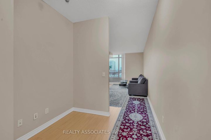 Photo 8 at 238 - 2885 Bayview Avenue, Bayview Village, Toronto