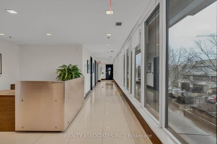 Photo 25 at 238 - 2885 Bayview Avenue, Bayview Village, Toronto