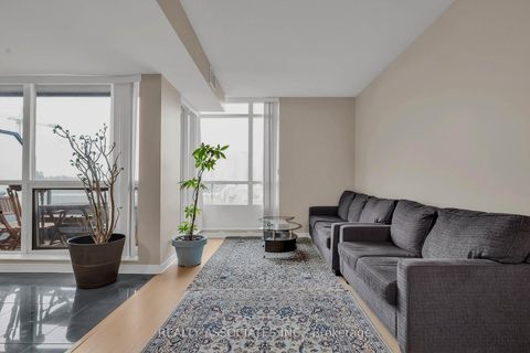 Photo 13 at 238 - 2885 Bayview Avenue, Bayview Village, Toronto