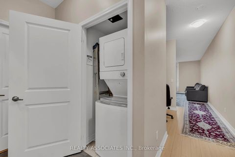 Photo 22 at 238 - 2885 Bayview Avenue, Bayview Village, Toronto