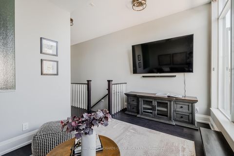 Photo 23 at TH5 - 2 Bellefair Avenue, The Beaches, Toronto