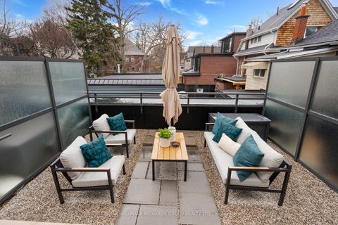 Photo 27 at TH5 - 2 Bellefair Avenue, The Beaches, Toronto