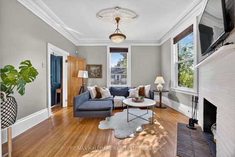 Photo 7 at 84 Wellington Street E, Wellington, Barrie